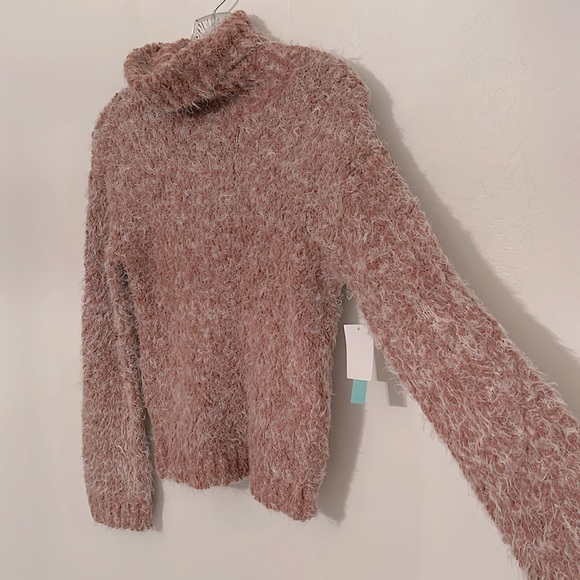 NWT Abound Fuzzy Knit Turtleneck Sweater - Picture 3 of 7